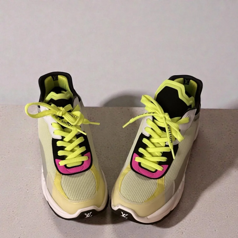 Louis Vuitton Sneakers in White and Yellow - Picture 3 of 6